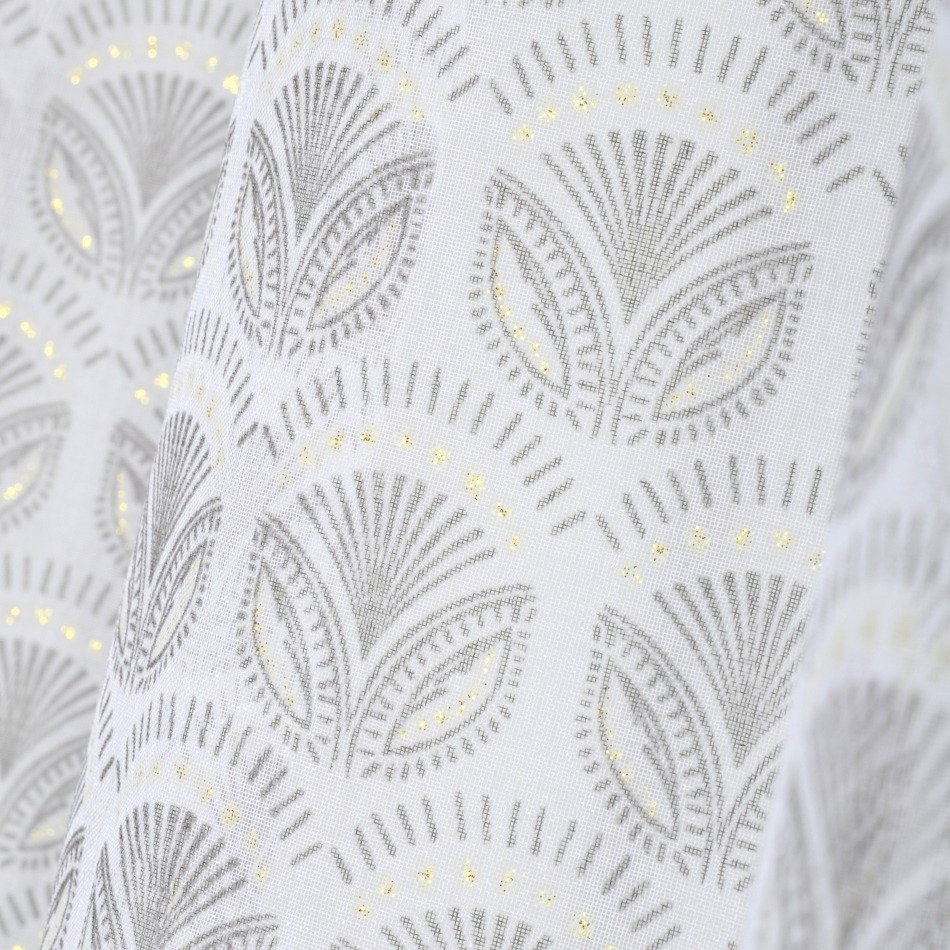 CORTINA BLANCA CON FORMAS GRISES en cortinas New Home