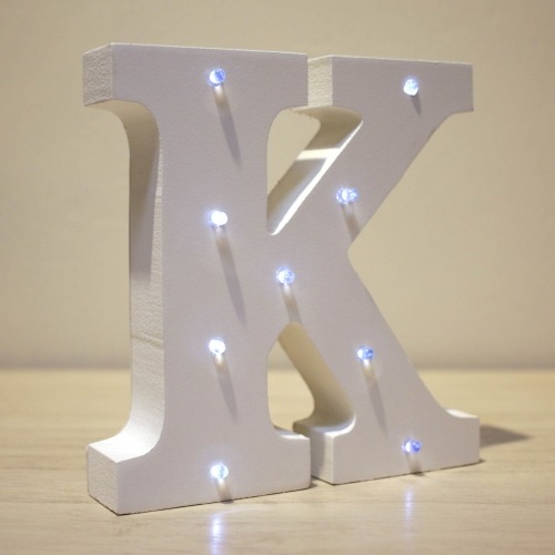 LETRA MADERA LED K en Letras y Números New Home