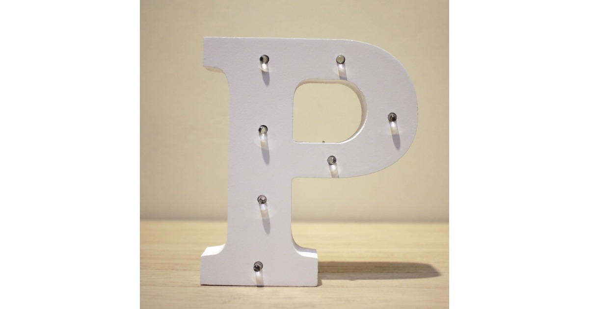 LETRA MADERA LED P en letras y numeros New Home